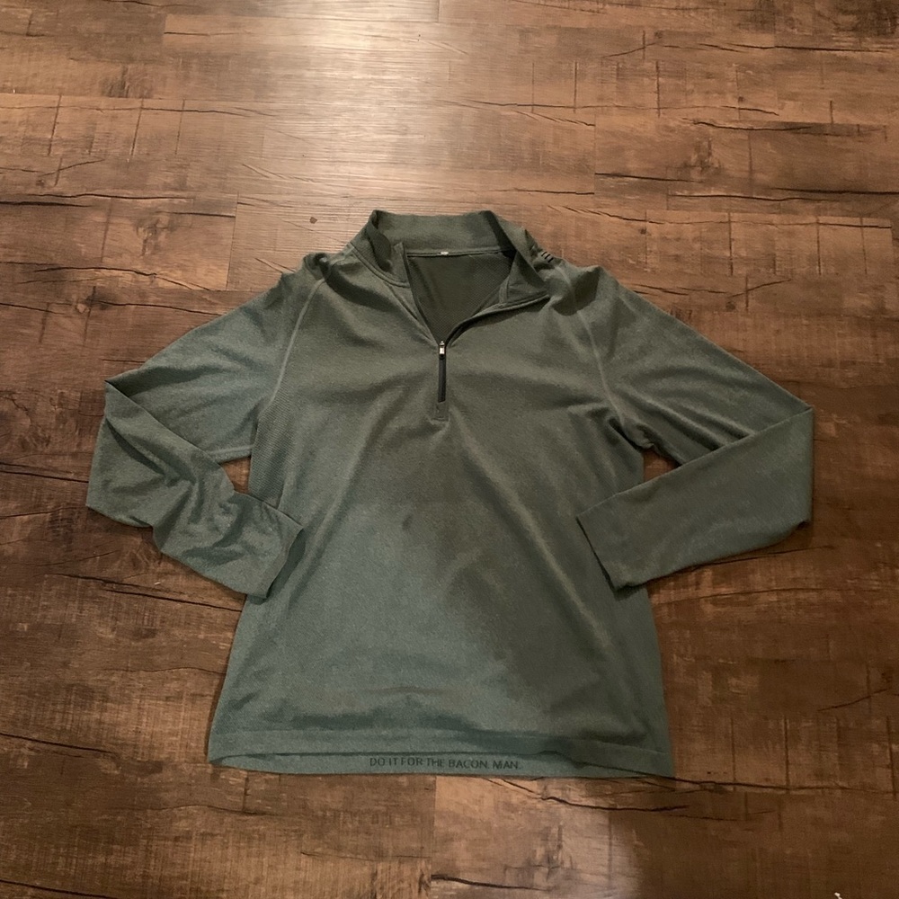 Rare* Lululemon Metal Vent 1/4 zip LS top